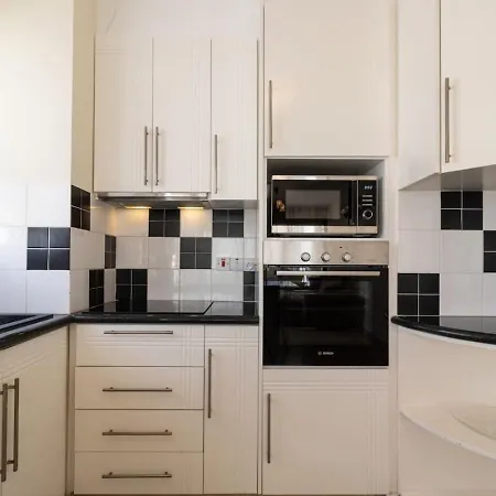 Jasmine - Peaceful 2-br Retreat In بافوس