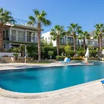 Jasmine - Peaceful 2-br Retreat In Apartment Paphos
