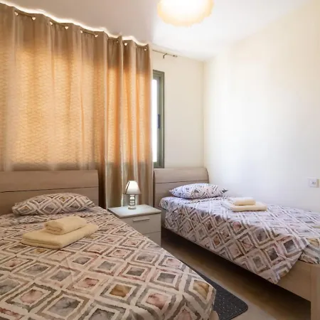 Jasmine - Peaceful 2-br Retreat In Appartement